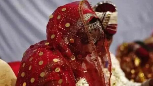 Keçmiş sevgilisi gəlinə “hədiyyə” göndərdi, toy yasa döndü – FOTO 