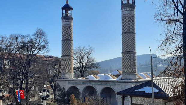 Şuşa və Tacikistanın İsfara şəhərləri qardaşlaşıb