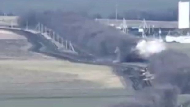 Ukrayna Ordusu Rusiyaya edilən artilleriya hücumlarının görüntülərini YAYDI - VİDEO 