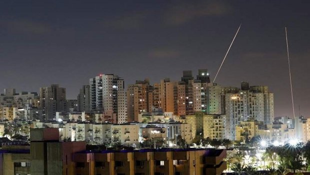 İsrail HƏMƏS-in Livandakı mövqelərini atəşə tutub - VİDEO