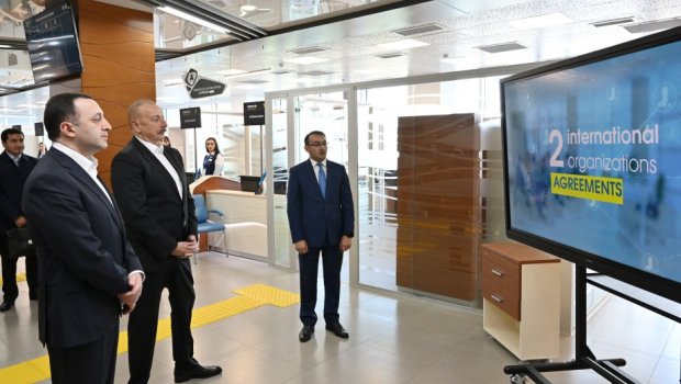 Azərbaycan və Gürcüstan liderləri Qəbələdə “ASAN xidmət“ mərkəzinə baş çəkdilər - FOTO/VİDEO-YENİLƏNİB