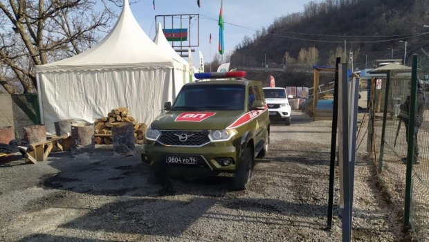 Erməni əsilli sakinlər Laçın yolundan maneəsiz KEÇDİ 