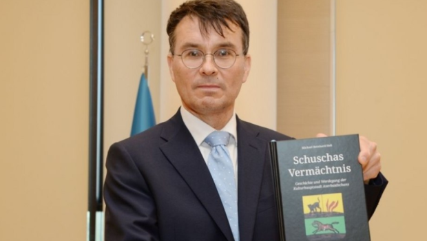 Almaniyalı alim erməni yalanlarını İFŞA ETDİ 