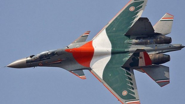 Hindistan Prezidenti yerli istehsal olan qırıcı təyyarədə UÇUŞ EDİB