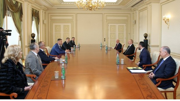 İlham Əliyev Bosniya və Herseqovinanın təhlükəsizlik naziri ilə görüşdü - VİDEO