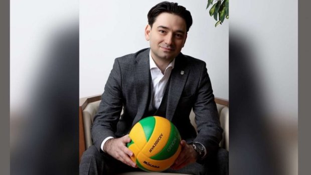 Şahin Bağırov Cavid Qurbanovun kadrını ÇIXARDI