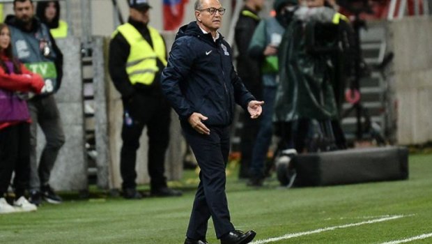 De Byazi: “Onlar İngiltərədə, bizimkilər isə Azərbaycanda oynayır”