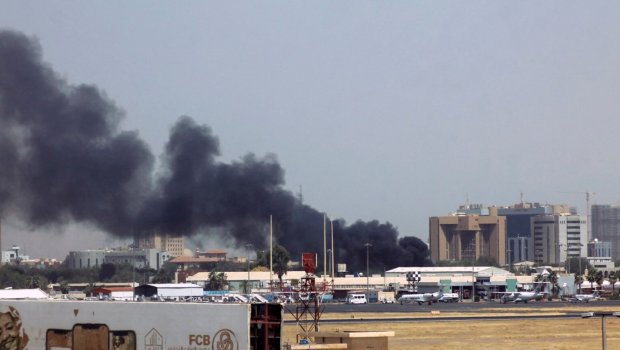 Sudanda HƏRBİ ÇEVRİLİŞ: Prezident sarayı ələ keçirildi - VİDEO 