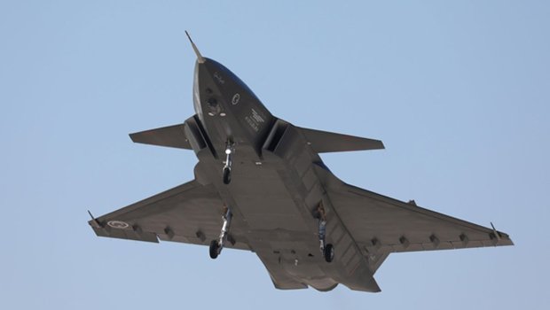 “Bayraktar Kızılelma” pilotsuz döyüş təyyarəsi növbəti dəfə havaya qalxdı - VİDEO