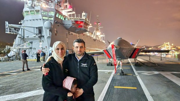 Səlcuq Bayraktar ailəsi ilə Türkiyənin ilk təyyarə daşıyan gəmisini ziyarət etdi - FOTO