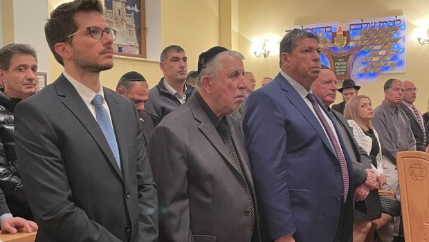 İsrailin Azərbaycandakı səfirliyində Holokost qurbanları YAD EDİLİB