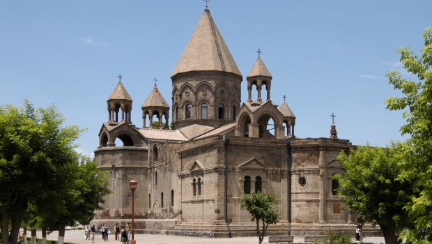 Erməni kilsəsinin tarixi məktəb proqramından çıxarıldı - Qriqorian kilsəsi ŞOKDA