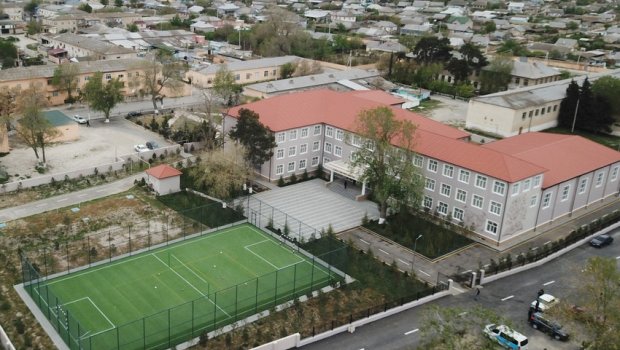 İlham Əliyev və Mehriban Əliyeva Neftçalada yeni inşa olunan məktəbin açılışında iştirak etdilər - FOTO 