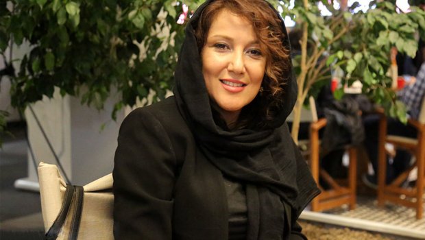 İranda hicab taxmayan aktrisaya görə kinoteatrın direktoru İŞDƏN ÇIXARILDI - FOTO