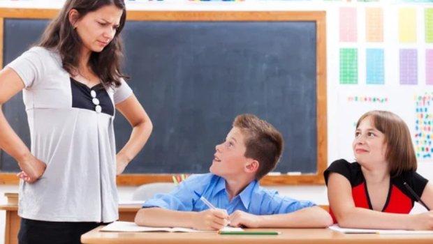 Alman müəllim Türkiyə, Ukrayna və suriyalı şagirdləri TƏHQİR ETDİ: “Ölkənizə dönün” 