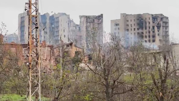 Ukrayna ordusu Baxmutun mərkəzindən çəkilib - VİDEO