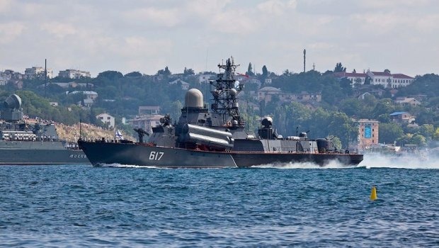 Ukrayna Rusiyanın Qara dəniz donanmasına HÜCUM ETDİ