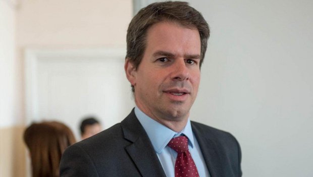 Facebook fransalı sabiq səfirin “erməni soyqırımı” ilə bağlı paylaşımını sildi - FOTO