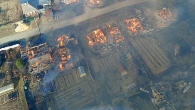 Rusiyada dəhşətli YANĞIN: Qəsəbə tamamilə dağıldı - VİDEO  