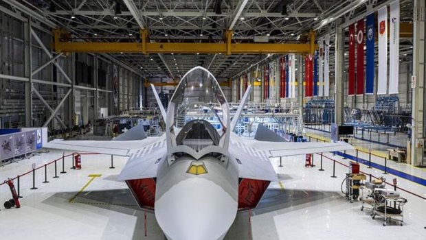 Türkiyənin ilk döyüş təyyarəsi uçuşa hazırlanır - FOTO