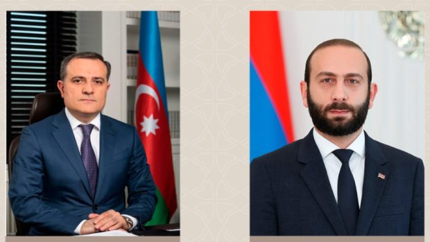 Azərbaycan-Emənistan XİN rəhbərlərinin danışıqlar masasındakı MƏSƏLƏLƏR