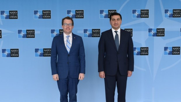 Hikmət Hacıyev NATO baş katibinin köməkçisi ilə görüşdü - FOTO