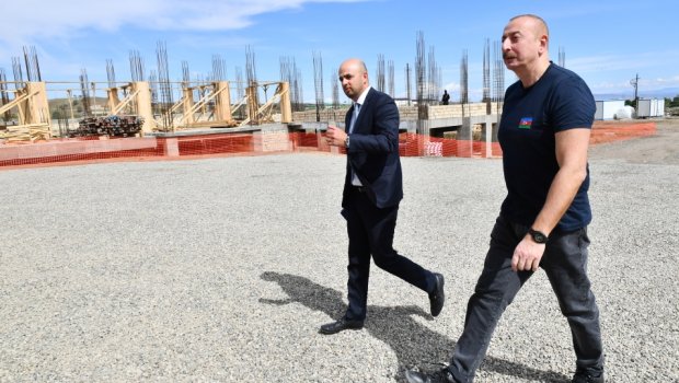 Prezident Cəbrayılda iki kəndin TƏMƏLİNİ QOYDU