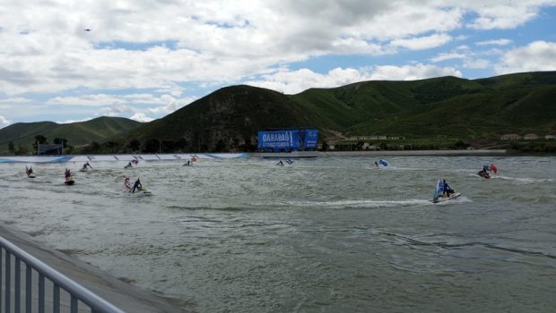 Suqovuşanda avarçəkmə üzrə “Prezident Kuboku” reqatasına start verildi