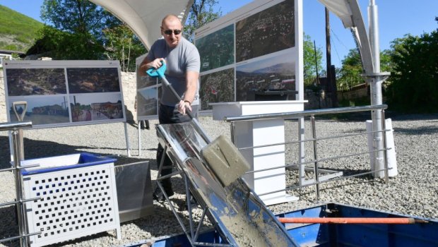 Prezident Tuğda İnzibati Mərkəzin TƏMƏLİNİ QOYDU - FOTO/VİDEO