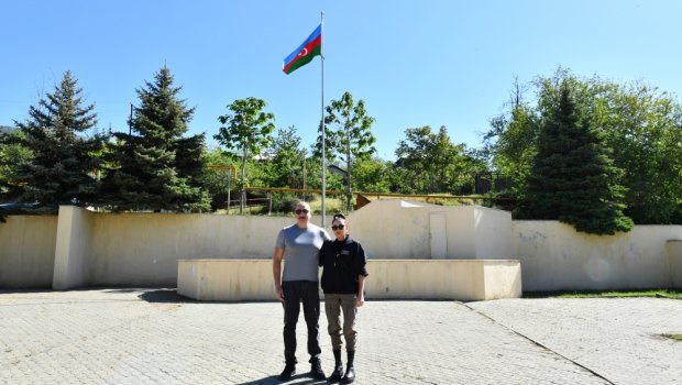 Hadrutda inzibati mərkəzin TƏMƏLİ QOYULUB - FOTO/VİDEO