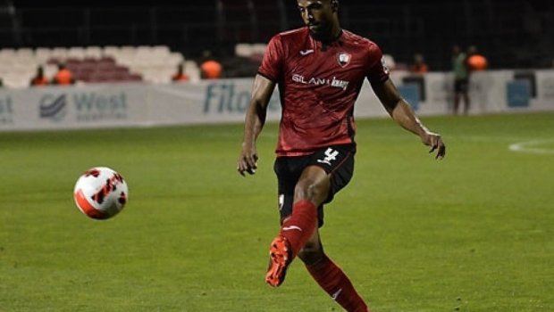 “Qəbələ” bu legioneri saxlamaq istəyir