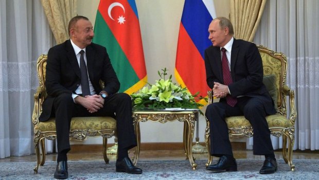 Putin İlham Əliyevi təbrik etdi
