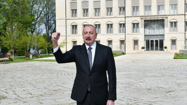 Prezident: “Şuşa Zəfərimizin tacıdır”