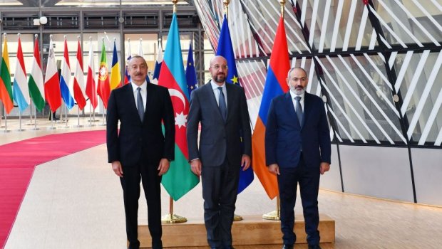 XİN: Azərbaycan liderlərin Brüssel görüşünə razılıq verib