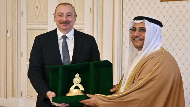 Müstəsna hal: Ərəb liderlərinə verilən hədiyyə İlham Əliyevə təqdim edildi