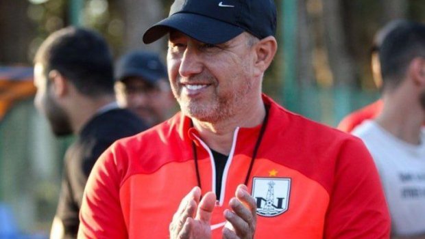 “Neftçi”nin baş məşqçisi Rumıniyaya qayıdır