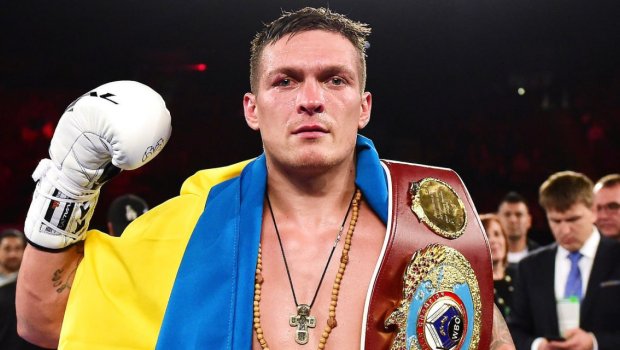 Tanınmış boksçu karyerasını bitirmək istəmir