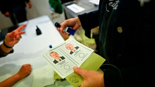 Türkiyə xaricində səs verənlərin sayı 1 milyonu ötdü