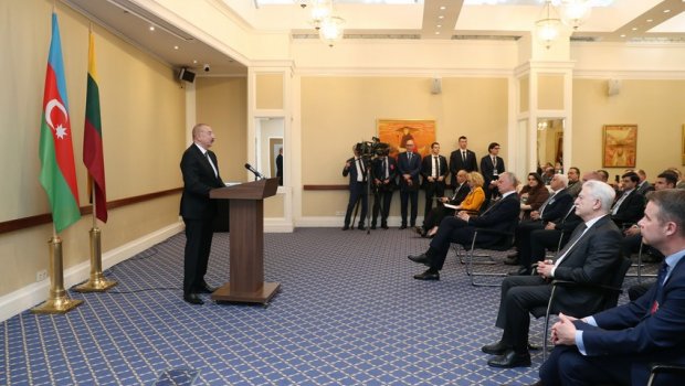 İlham Əliyev: “Litva və Azərbaycan mühüm nəqliyyat hablarıdır”