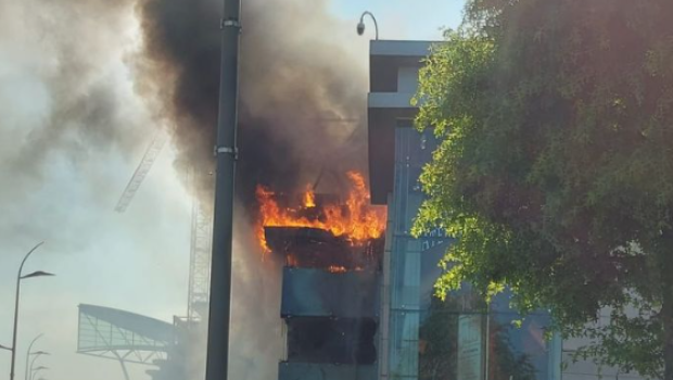 SON DƏQİQƏ: İstanbulda ticarət mərkəzi YANIR - FOTO/VİDEO 