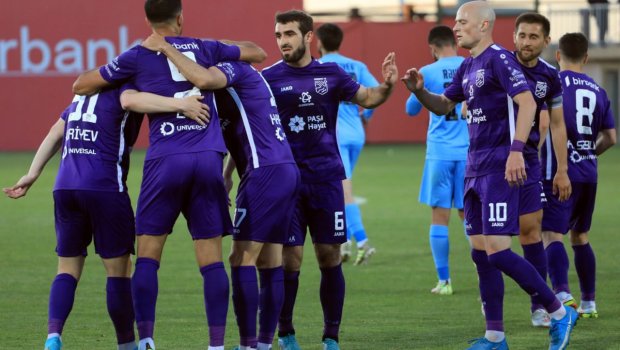 “Sumqayıt” üç futbolçu ilə YOLLARINI AYIRDI 