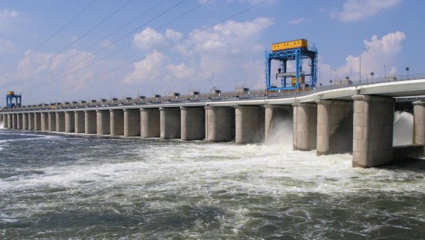 Ukraynada Kaxovka SES-in bəndi MƏHV EDİLDİ - VİDEO