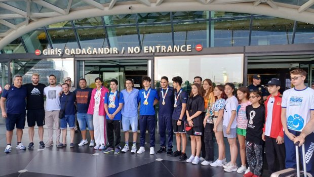 Millimiz beynəlxalq turnirdə 10 medal qazandı – FOTO  