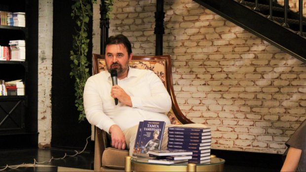 Gəncə üsyanının İZİ İLƏ... – Emil Məcidovun yeni romanının TƏQDİMATI – FOTO 