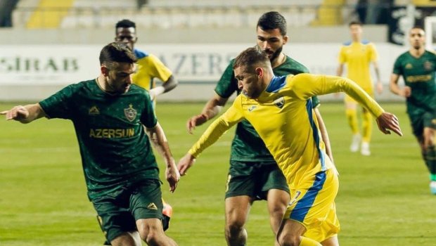 “Araz Naxçıvan” “Kəpəz”in futbolçusu ilə maraqlanır - ÖZƏL  