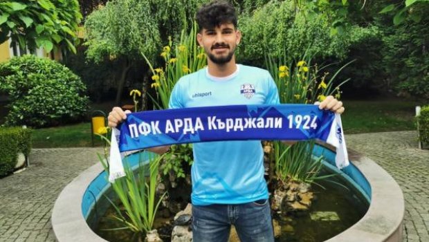 Azərbaycanlı futbolçu Bolqarıstan klubuna keçdi