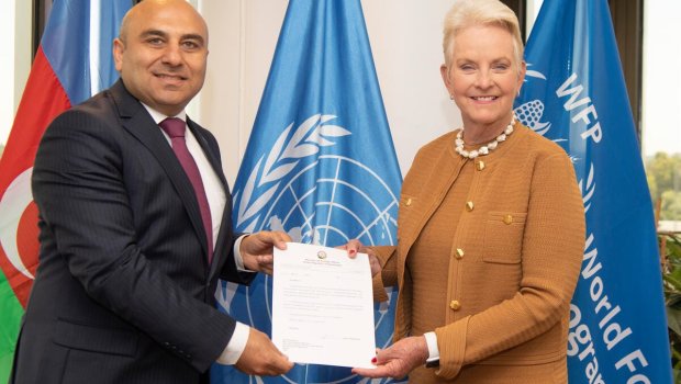 Azərbaycan səfiri etimadnaməsini BMT-nin Ümumdünya Ərzaq Proqramının rəhbərinə təqdim edib