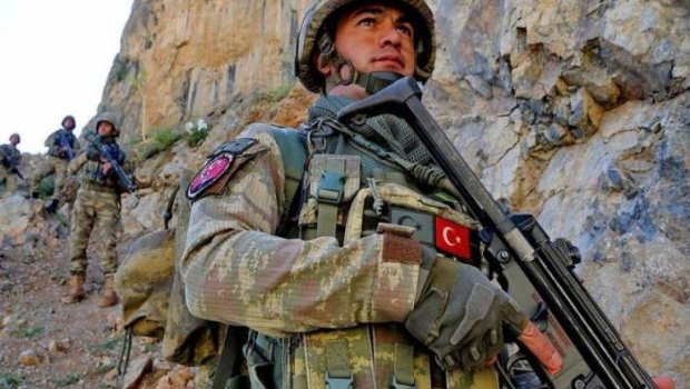 Türkiyə ordusu Suriyanın şimalında daha beş terrorçunu MƏHV EDİB 