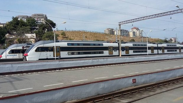 Azərbaycanda dəmir yolu ilə sərnişin daşınması 57 % artıb