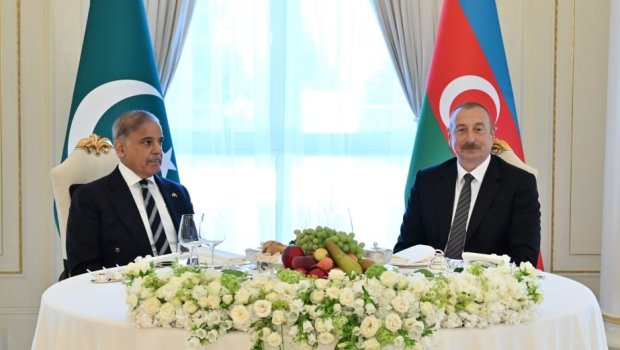 İlham Əliyevin adından Şahbaz Şərifin şərəfinə rəsmi lanç verildi - FOTO/VİDEO